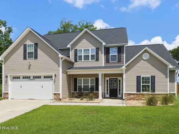 302 Seaglass Court, Swansboro, NC 28584