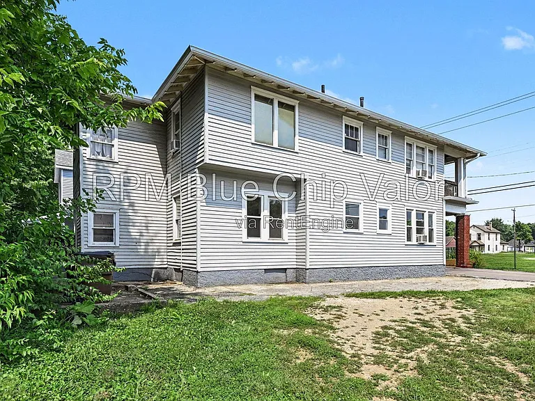 1832 Woodlawn Ave — Photo 19