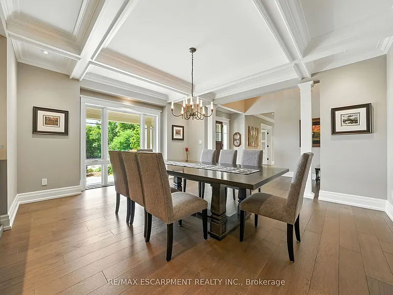 597 Old York Rd — Photo 4