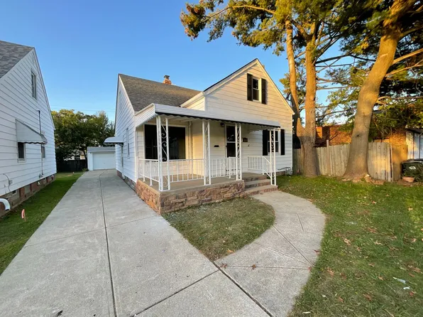 5418 Charles Ave, Parma, OH 44129