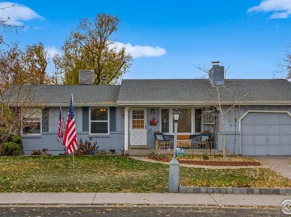 2521 Danbury Dr, Longmont, CO 80503