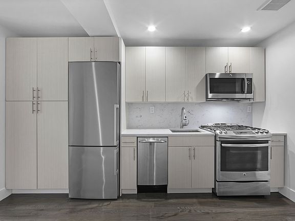 5th image of 330 E 63rd St APT 6J