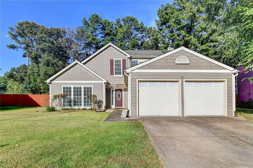 4 bed, 3.5 bath, 2204 sqft, $2,600 — Photo 1