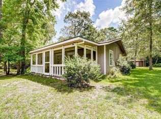8429 Elm Dr, Montgomery, TX 77316