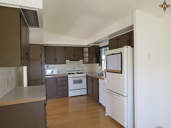 4th image of 410 Camino Del Cielo
