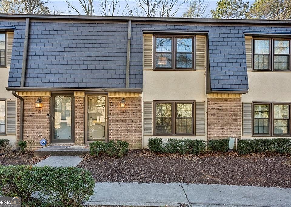 1st image of 162 Lablanc Way NW