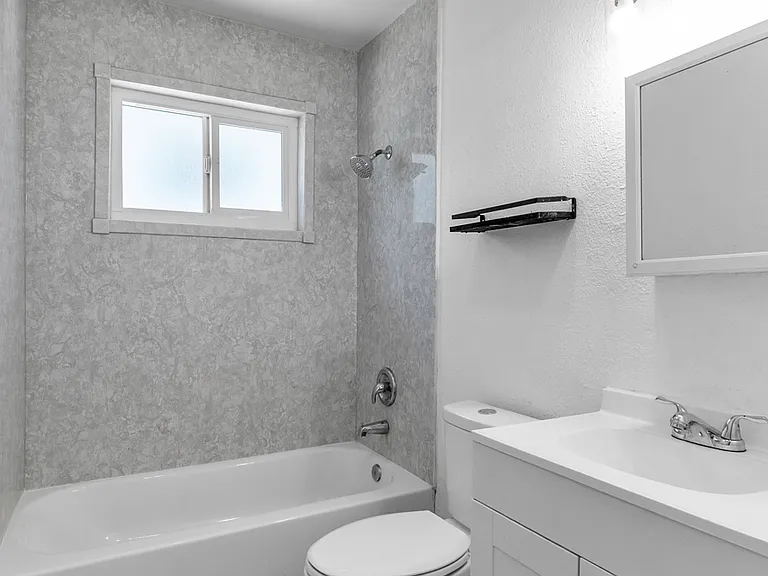2508 E Mesquite Ave #4 — Photo 3