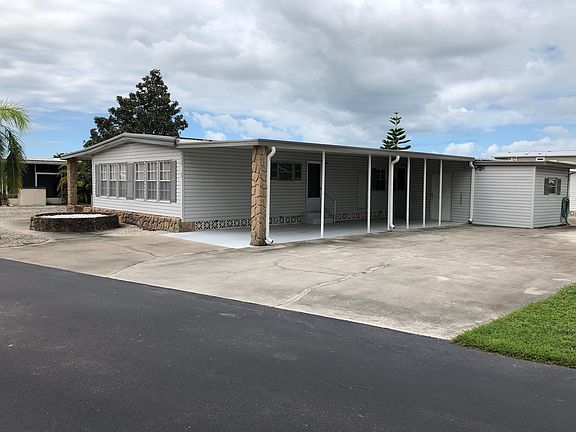 3rd image of 24628 Windward Blvd