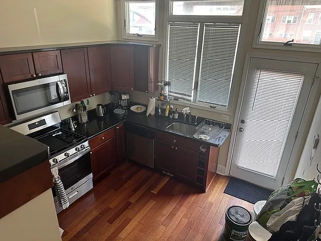 1349 Jackson St — Photo 15