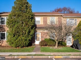 2 Stonegate Rd, Quakertown, PA 18951