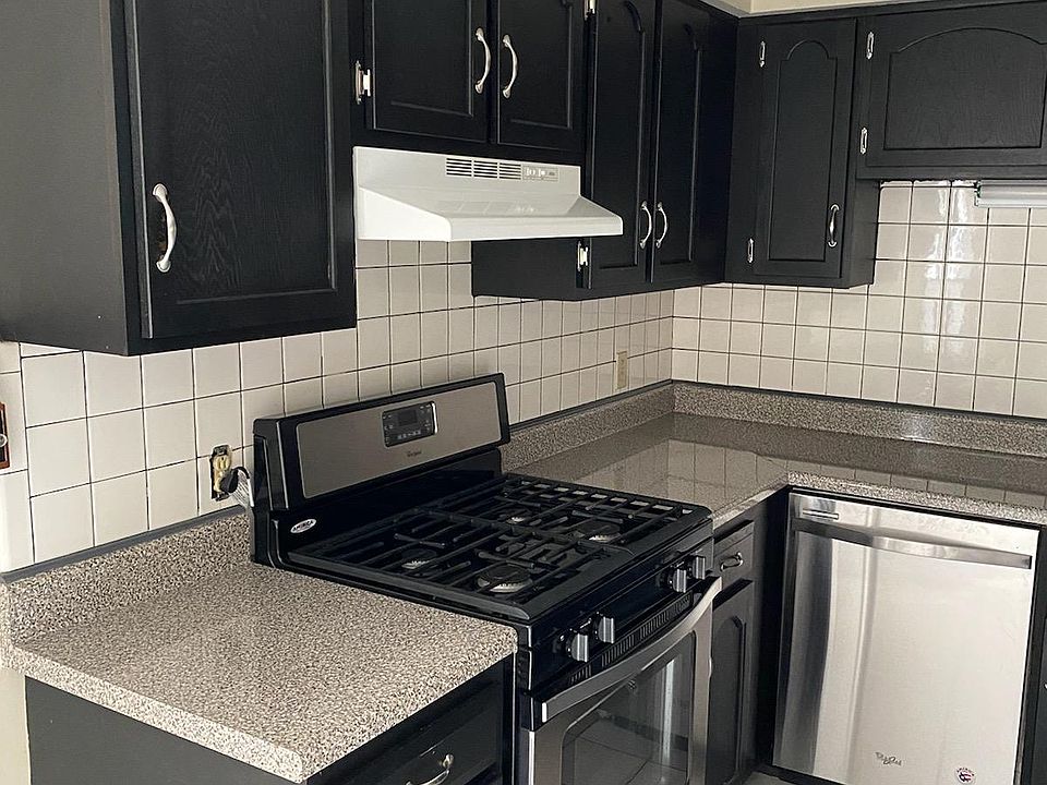 1st image of 1 Laura Ln Unit 3
