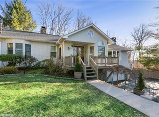 24 Mark Mead Rd, Cross River, NY 10518