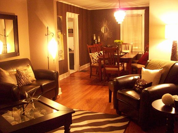 Inviting Living Room/Dining Room