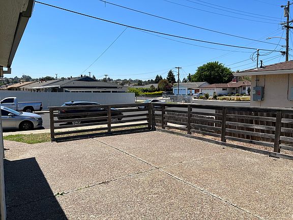 3rd image of 2051 Murphy Dr
