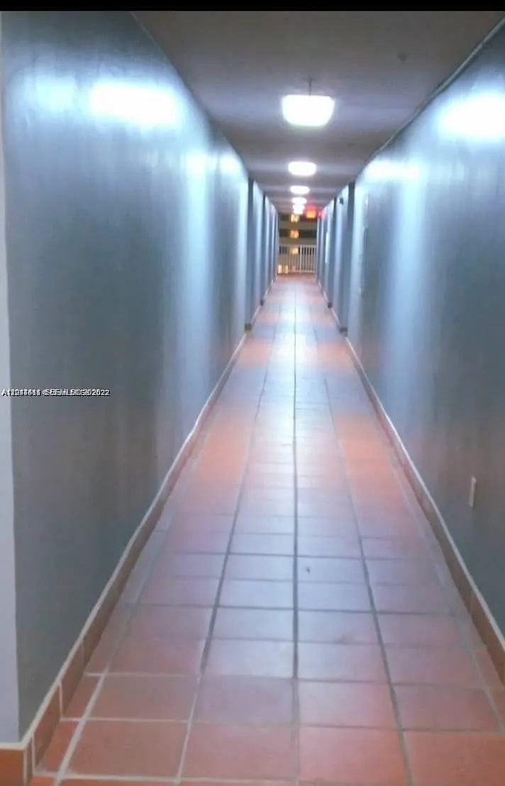 Casa Grande I Towers Cond — Photo 2