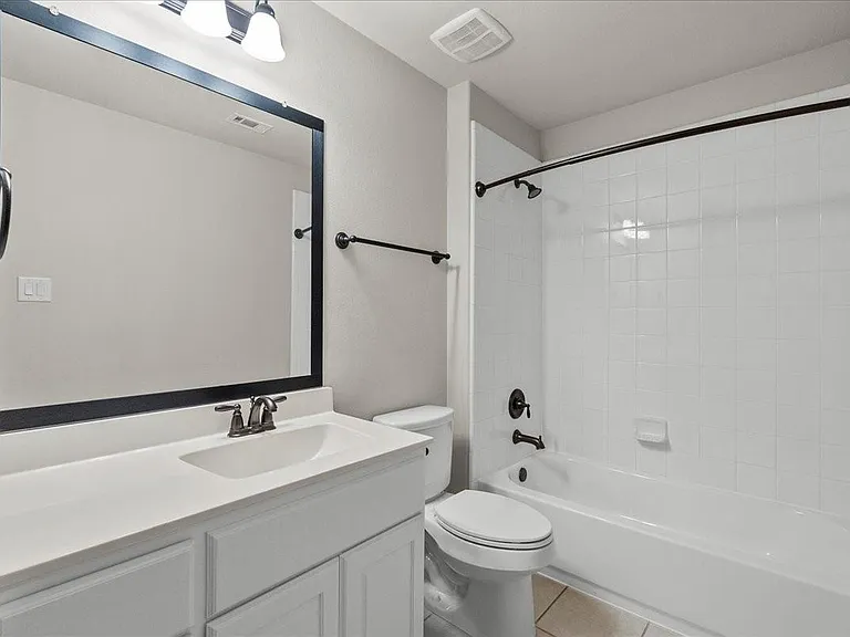 1117 Hancock Springs Ln — Photo 29