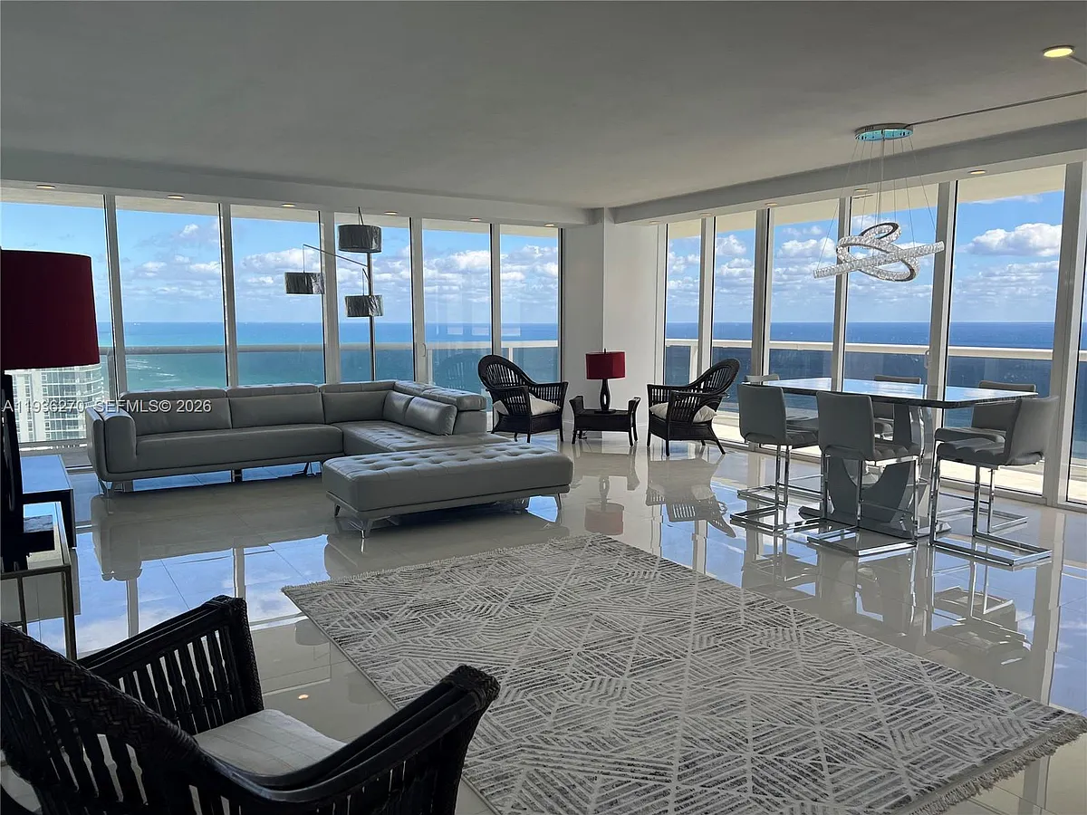 Building Photo - 1830 S Ocean Dr #3001