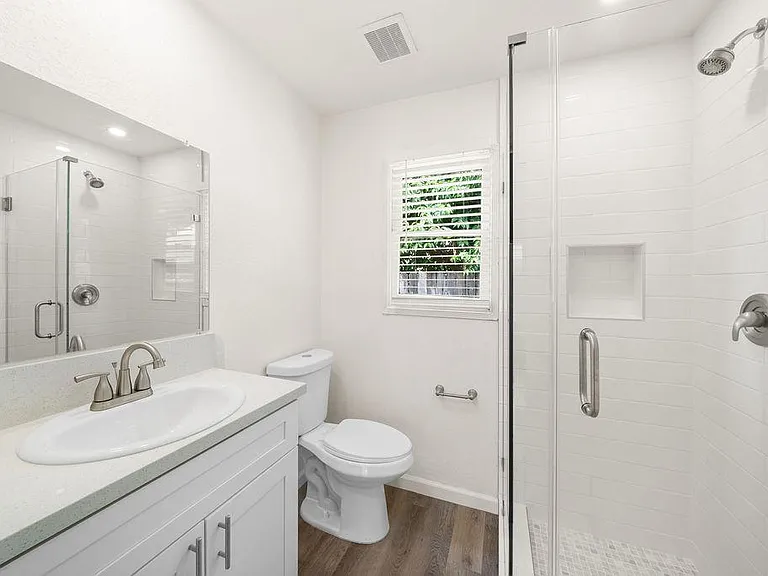 5480 Capistrano Ave #3 — Photo 13