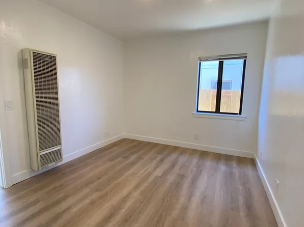 1135 5th St APT 4, Monterey, CA 93940