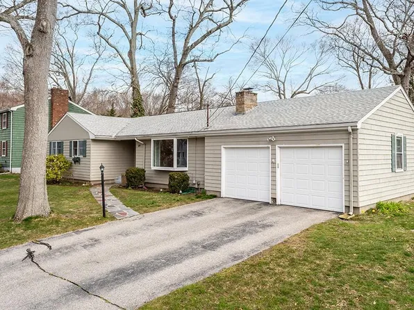 69 Birchwood Way, East Greenwich, RI 02818