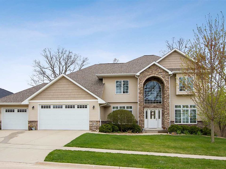 1st image of 1875 Scarlet Oak Cir