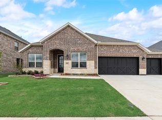 5824 Halton Dr, Aubrey, TX 76227