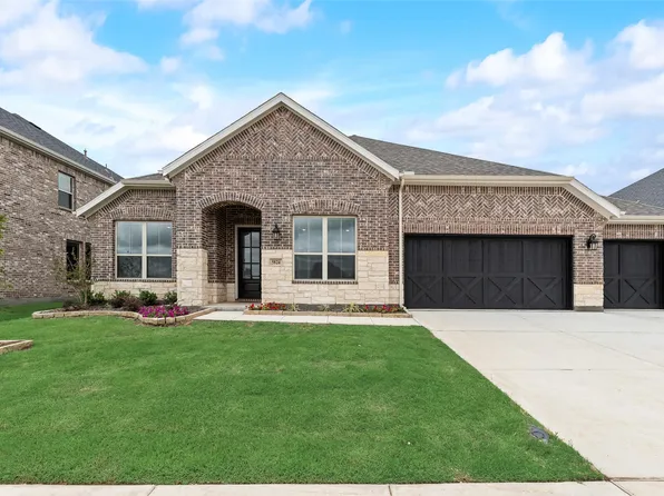 5824 Halton Dr, Aubrey, TX 76227