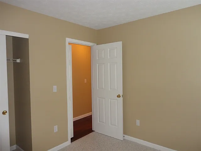 39 Mark Twain Ct — Photo 10