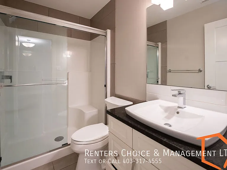 315 Northlander Bnd W #2 — Photo 5