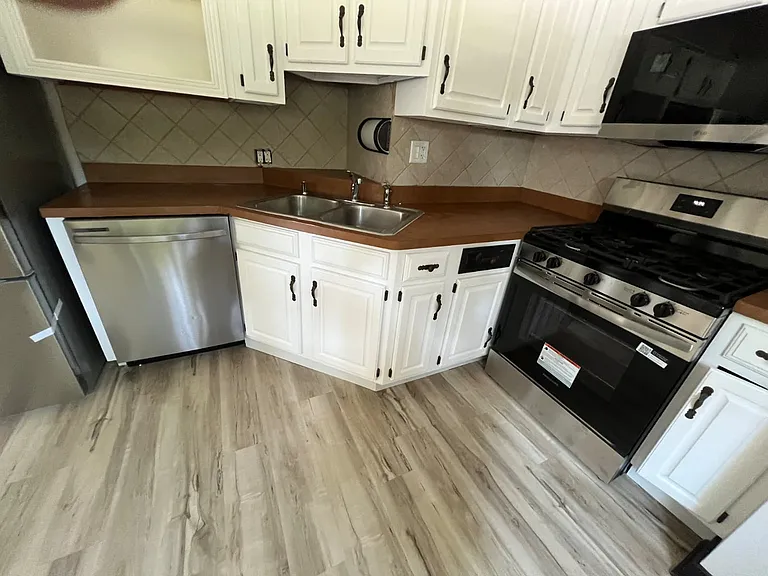 4422 E 20th Ct — Photo 3