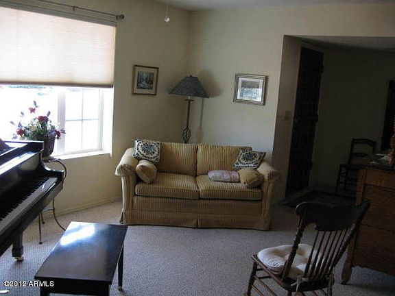 4th image of 1018 E Morrow Dr