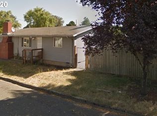 955 26th St, Springfield, OR 97477