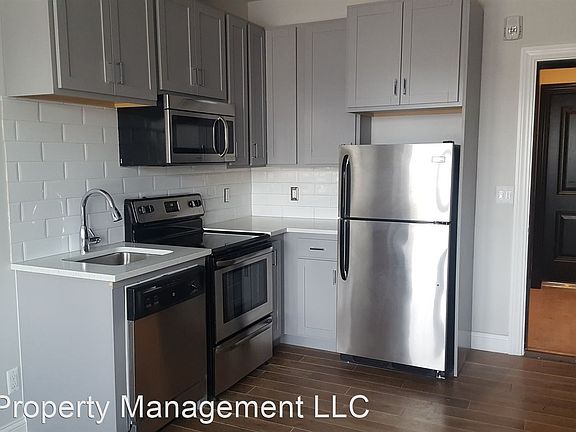 2nd image of 51 W Palmer St #4850102