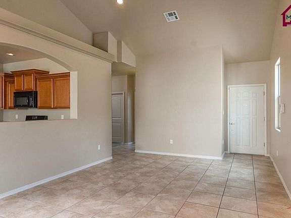 4th image of 7566 Sierra Bella Pl
