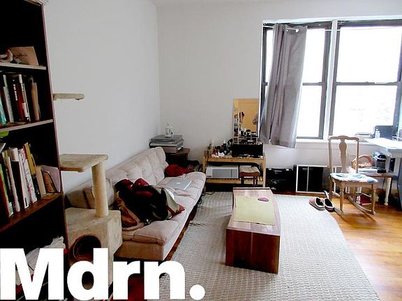 4th image of 202 Avenue Of The Americas APT 3D