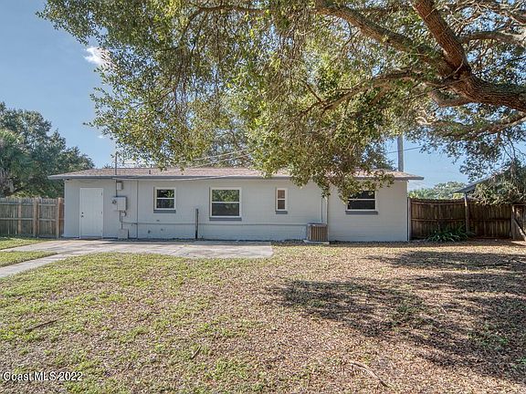4th image of 3658 Catalina Dr