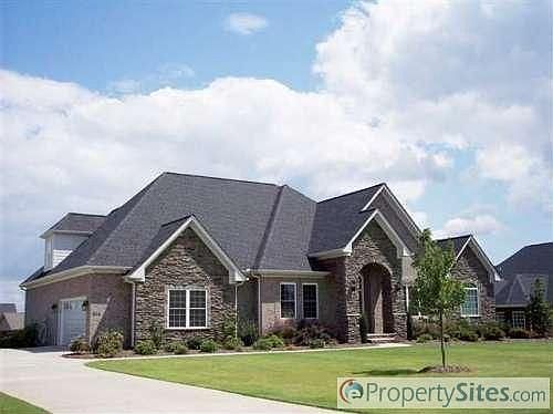 2nd image of 830 E Heathland Dr