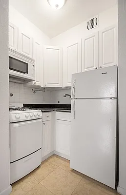 Rented by Zumper Inc | media 13