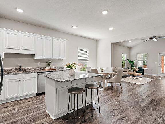 3rd image of 239 Southern Pines Rd