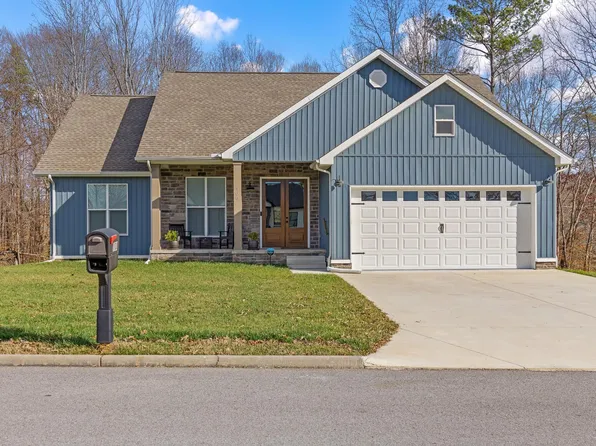 100 Shadows Lawn Dr, Athens, TN 37303