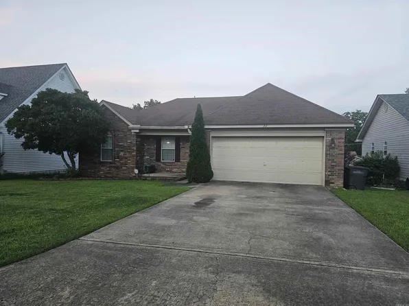 22 Pamela Ln, Sherwood, AR 72120
