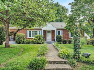 5221 Woodbury St NW, Roanoke, VA 24012