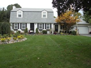 20 Kimberly Cir, Longmeadow, MA 01106