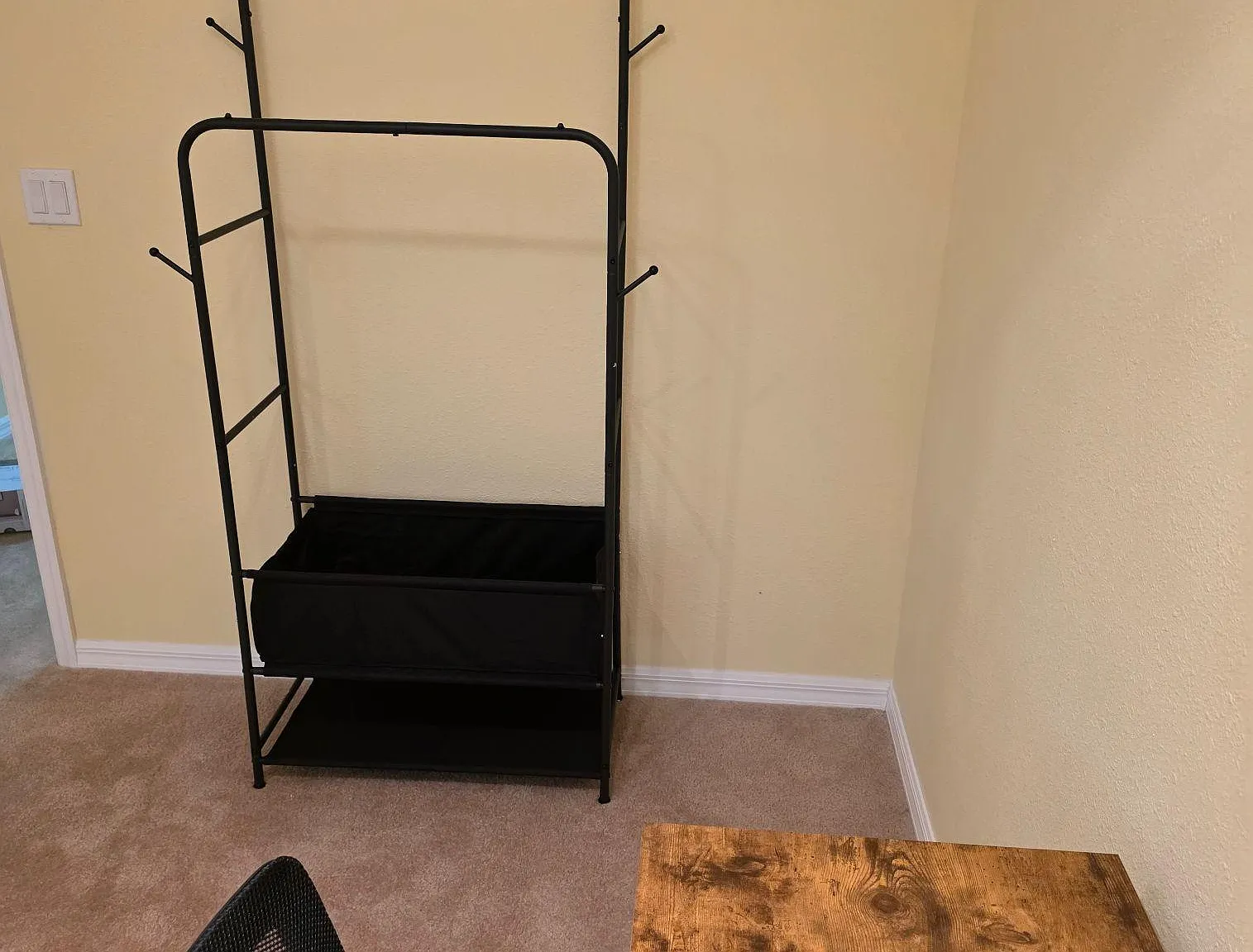 4 bed, 2.0 bath, 2262 sqft, $1,001 — Photo 4