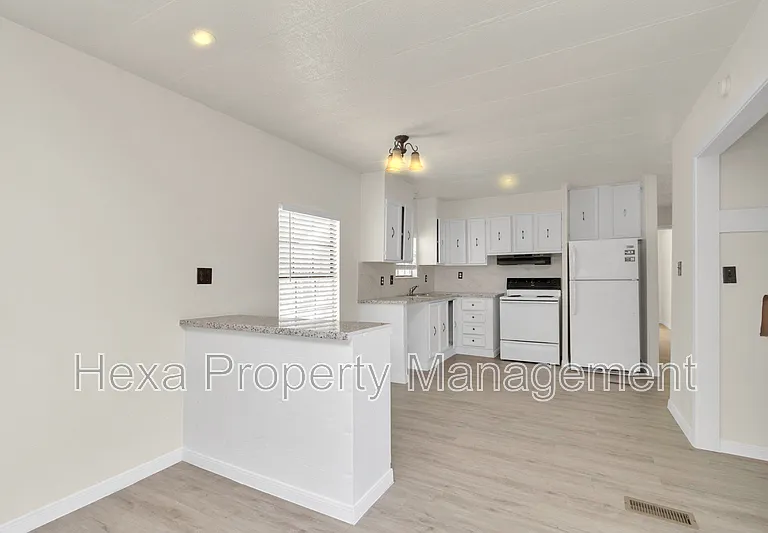 2511 FM 646 Rd N #6 — Photo 1