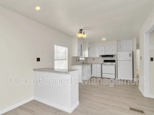 2511 Fm 646 Rd N Trlr 6, Santa Fe, TX 77510