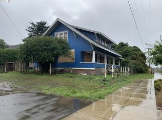 363 S Empire Blvd, Coos Bay, OR 97420