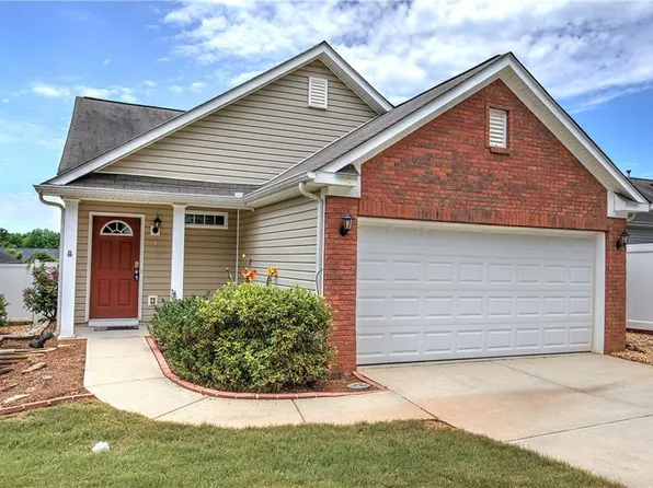 348 Topaz Dr, Dallas, GA 30132