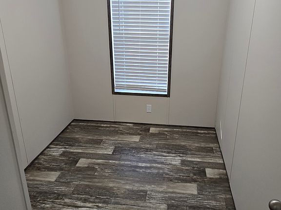 5th image of 3122 Calder Dr #248