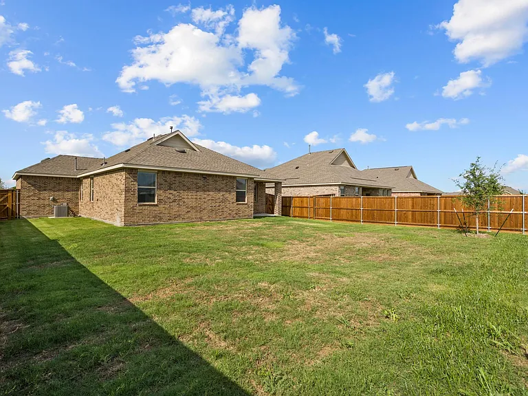 3028 Howerton Dr — Photo 21